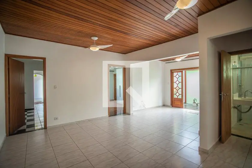 Foto 2 de Casa com 3 Quartos para alugar, 230m² em Jabaquara, São Paulo