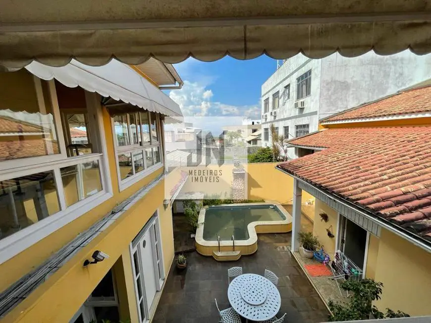Foto 1 de Casa com 3 Quartos à venda, 375m² em Jardim Guanabara, Rio de Janeiro