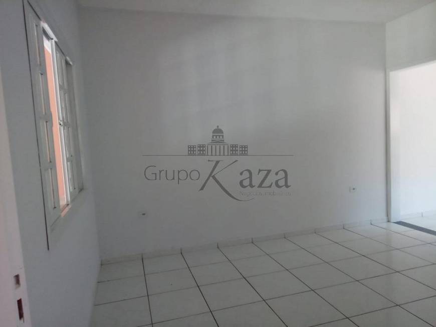 Foto 2 de Casa com 3 Quartos para alugar, 95m² em Parque Industrial, São José dos Campos