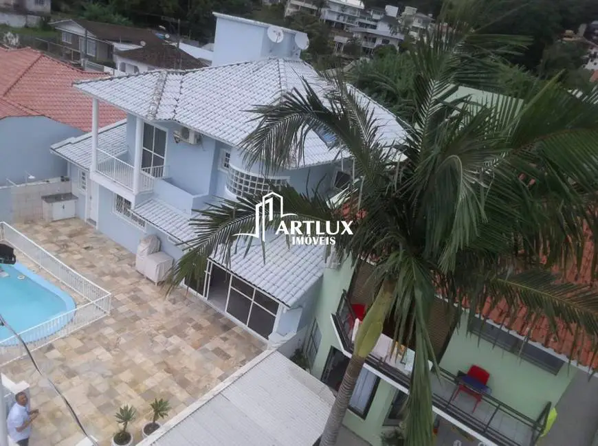 Foto 4 de Casa com 3 Quartos à venda, 357m² em Ponta de Baixo, São José