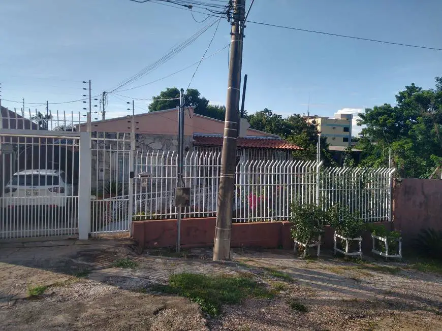 Foto 1 de Casa com 3 Quartos à venda, 237m² em Quilombo, Cuiabá