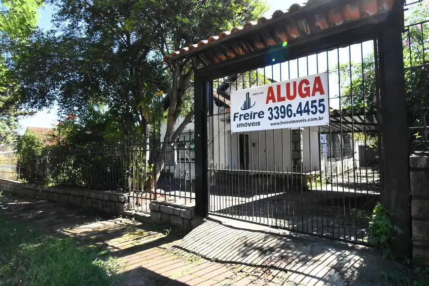 Foto 1 de Casa com 3 Quartos para alugar, 107m² em Santa Tereza, Porto Alegre