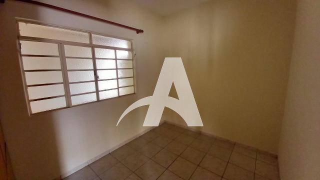 Foto 4 de Casa com 3 Quartos à venda, 300m² em Saraiva, Uberlândia