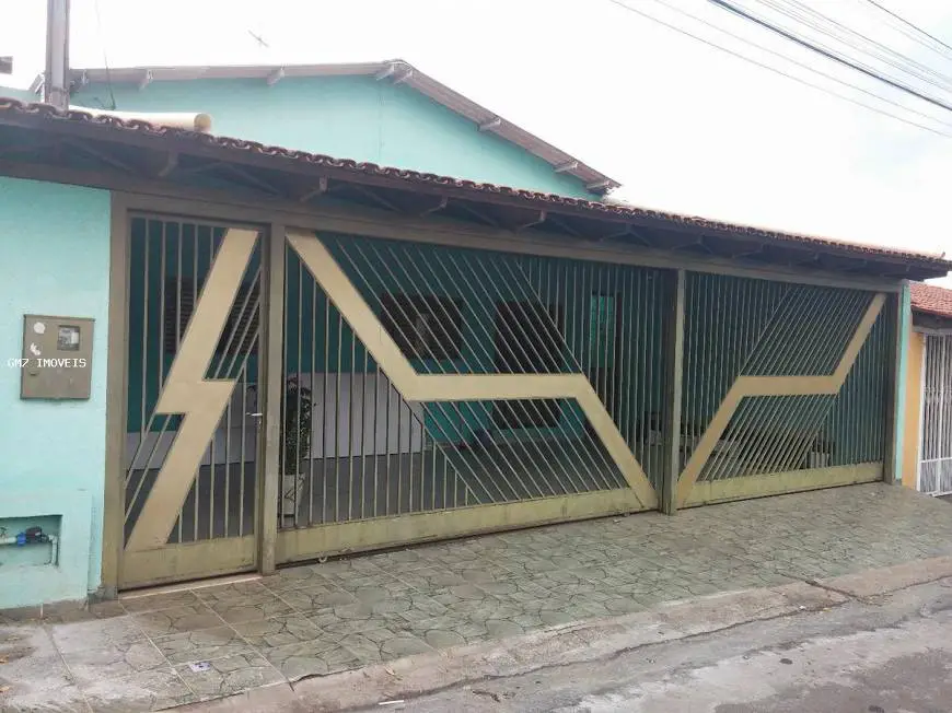 Foto 1 de Casa com 3 Quartos à venda, 160m² em Setor Novo Horizonte, Goiânia