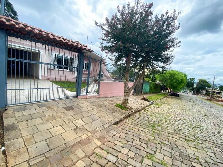 Foto 2 de Casa com 3 Quartos à venda, 100m² em Vila Rodrigues, Passo Fundo