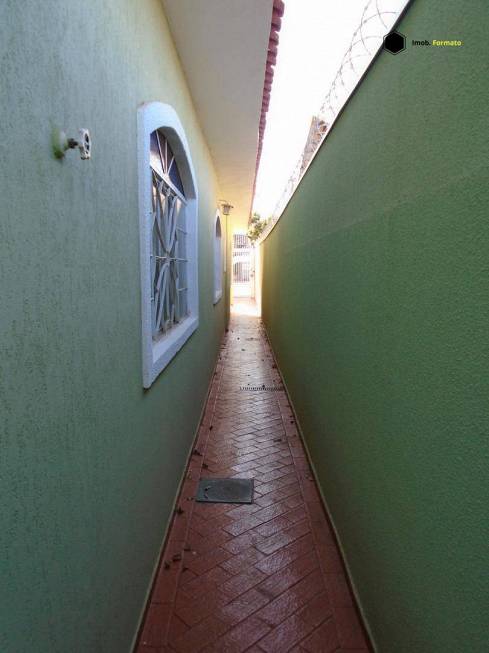 Foto 4 de Casa com 3 Quartos à venda, 225m² em Vila Taveirópolis , Campo Grande