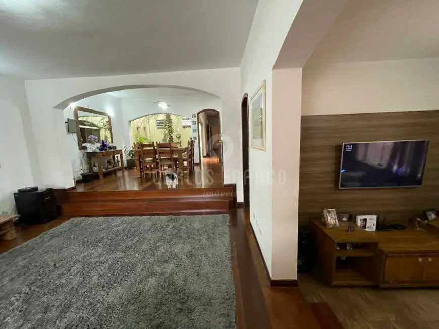 Foto 3 de Casa com 4 Quartos à venda, 230m² em Cupecê, São Paulo