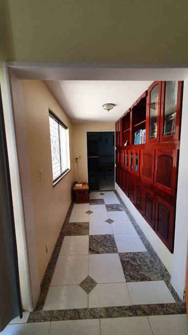 Foto 2 de Casa com 4 Quartos à venda, 400m² em Farolândia, Aracaju