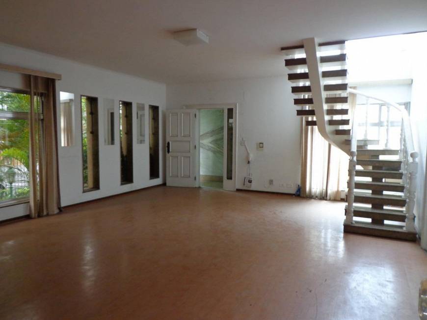 Foto 1 de Casa com 4 Quartos para venda ou aluguel, 354m² em Jardim Anália Franco, São Paulo