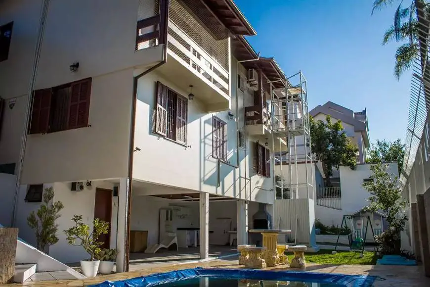 Foto 1 de Casa com 4 Quartos para alugar, 350m² em Joao Paulo, Florianópolis