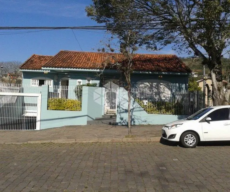 Foto 2 de Casa com 4 Quartos à venda, 465m² em Partenon, Porto Alegre