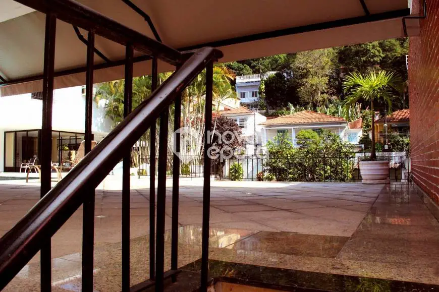 Foto 3 de Casa com 6 Quartos à venda, 701m² em Alto da Boa Vista, Rio de Janeiro