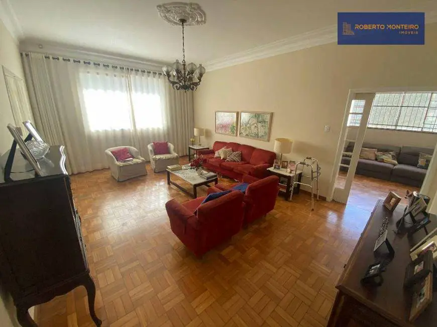 Foto 4 de Casa com 6 Quartos à venda, 300m² em Cidade Jardim, Belo Horizonte