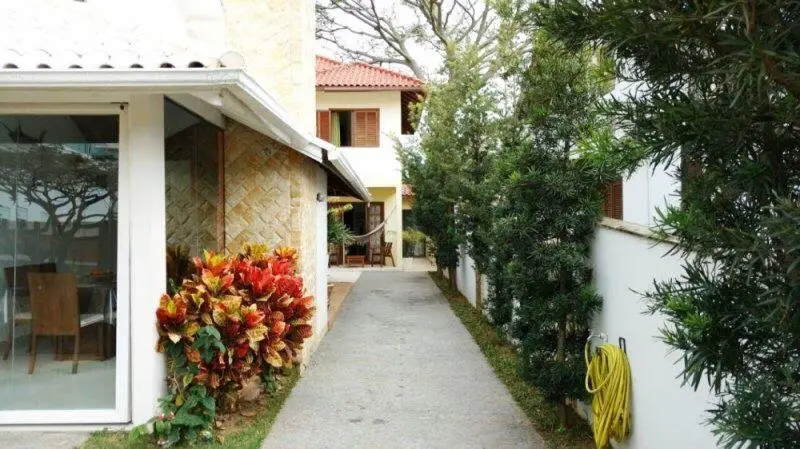 Foto 4 de Casa com 9 Quartos à venda, 350m² em Jurerê, Florianópolis