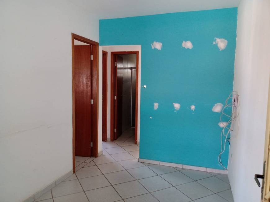 Foto 2 de Casa de Condomínio com 2 Quartos à venda, 70m² em Jardim Industrial Parque Durval de Barros, Ibirite