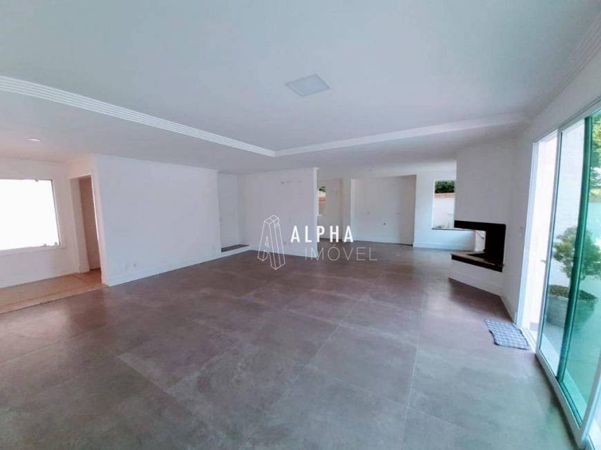 Foto 3 de Casa de Condomínio com 4 Quartos à venda, 570m² em Residencial Zero , Santana de Parnaíba