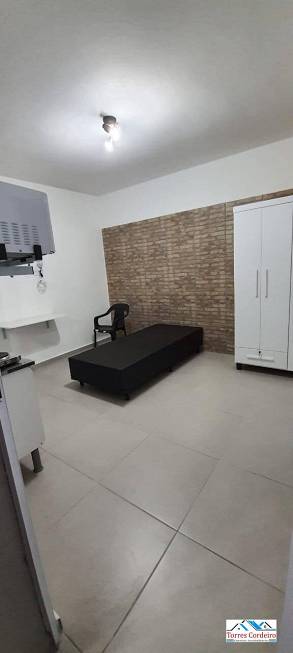 Foto 1 de Kitnet com 1 Quarto para alugar, 18m² em Vila Universitária, São Paulo