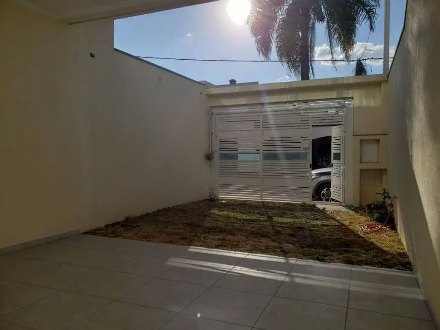 Foto 2 de Sobrado com 3 Quartos à venda, 150m² em Jardim Cidália, São Paulo
