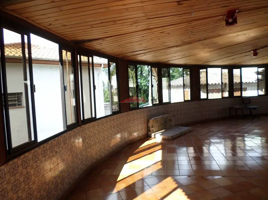 Foto 1 de Sobrado com 3 Quartos para alugar, 351m² em Sumaré, São Paulo