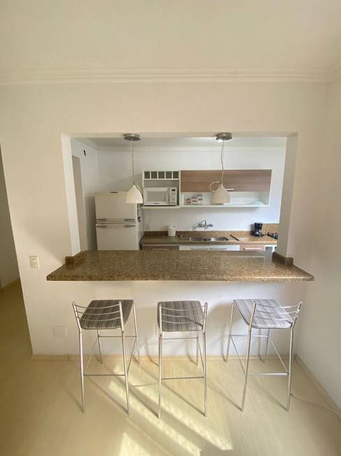Foto 1 de Apartamento com 1 Quarto para alugar, 65m² em Auxiliadora, Porto Alegre