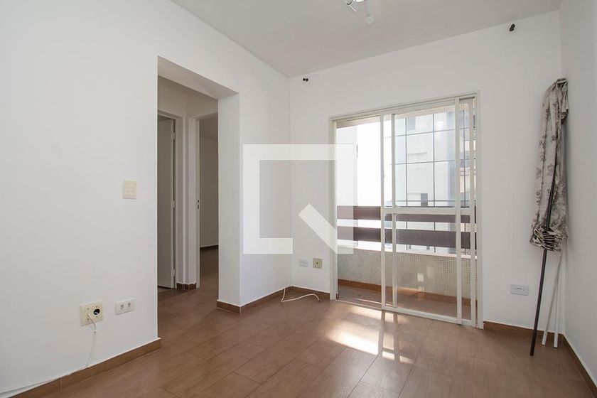 Foto 1 de Apartamento com 1 Quarto para alugar, 38m² em Barra Funda, São Paulo