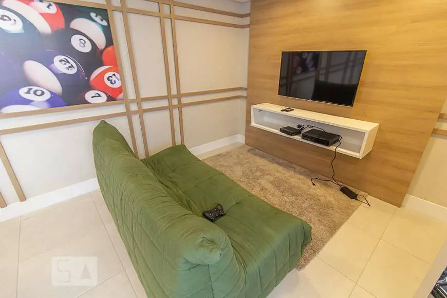 Foto 5 de Apartamento com 1 Quarto para alugar, 37m² em Capão Raso, Curitiba