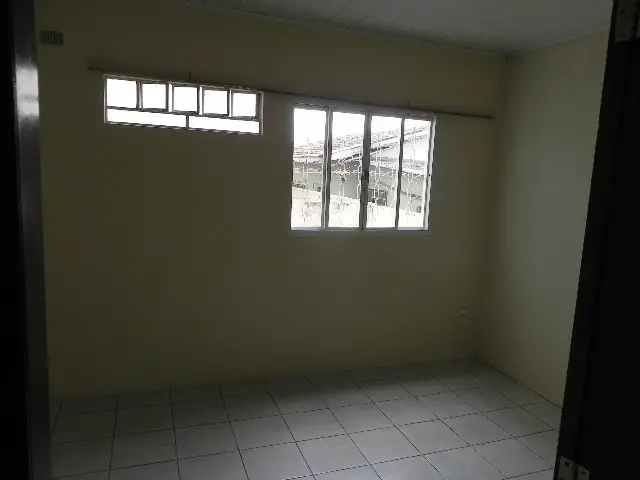 Foto 4 de Apartamento com 1 Quarto para alugar, 42m² em Capão Raso, Curitiba