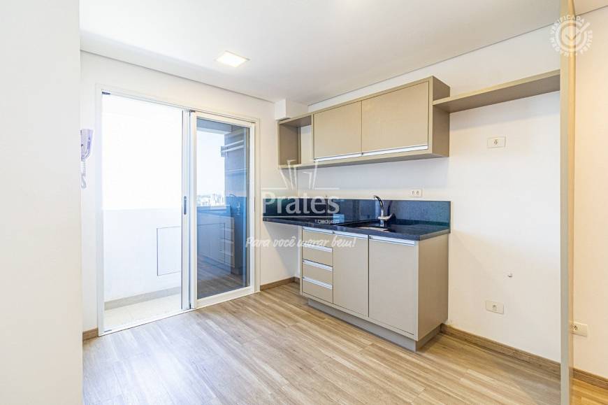 Foto 3 de Apartamento com 1 Quarto para alugar, 35m² em Centro Cívico, Curitiba