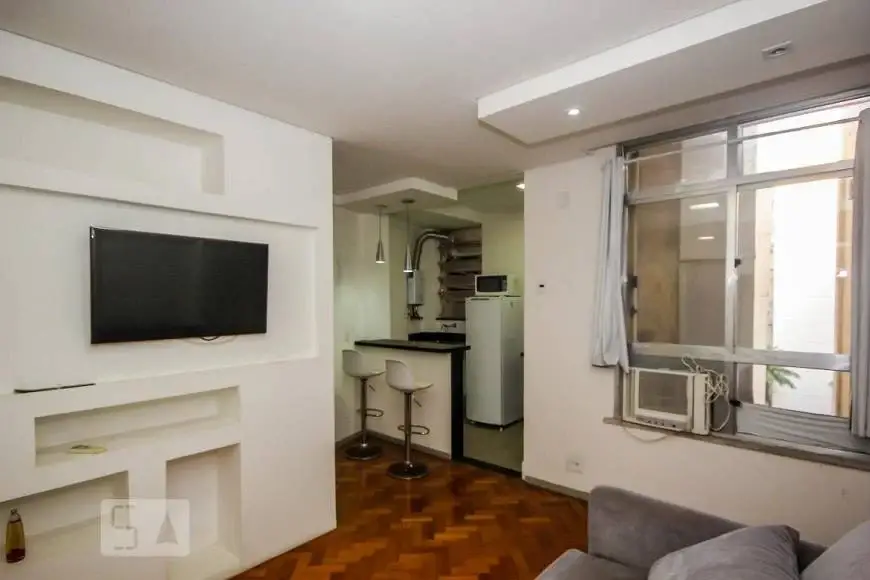 Foto 1 de Apartamento com 1 Quarto para alugar, 27m² em Copacabana, Rio de Janeiro