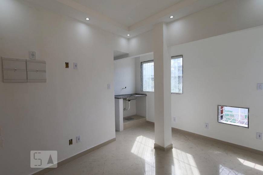 Foto 1 de Apartamento com 1 Quarto para alugar, 30m² em Curicica, Rio de Janeiro