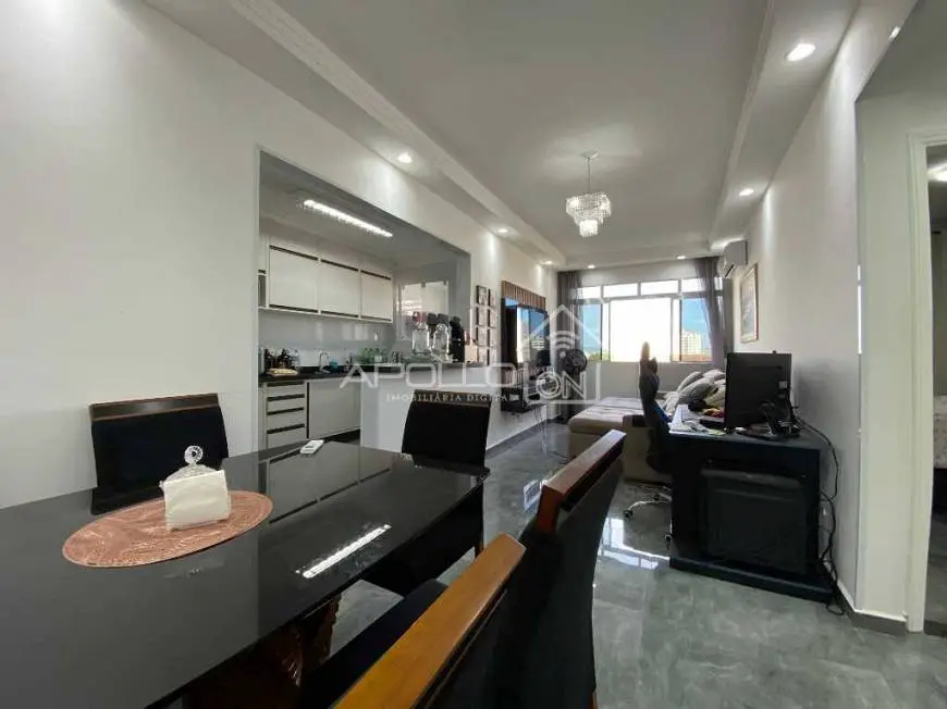 Foto 1 de Apartamento com 1 Quarto à venda, 69m² em Embaré, Santos
