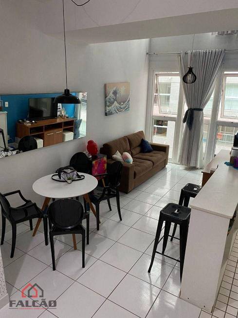 Foto 2 de Apartamento com 1 Quarto à venda, 69m² em Gonzaga, Santos