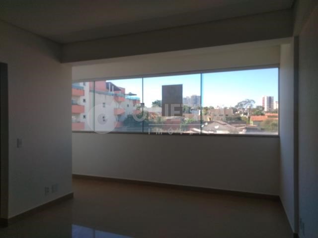 Foto 2 de Apartamento com 1 Quarto à venda, 44m² em Saraiva, Uberlândia