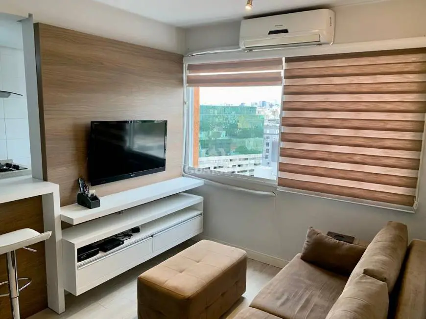 Foto 1 de Apartamento com 2 Quartos para alugar, 58m² em Azenha, Porto Alegre
