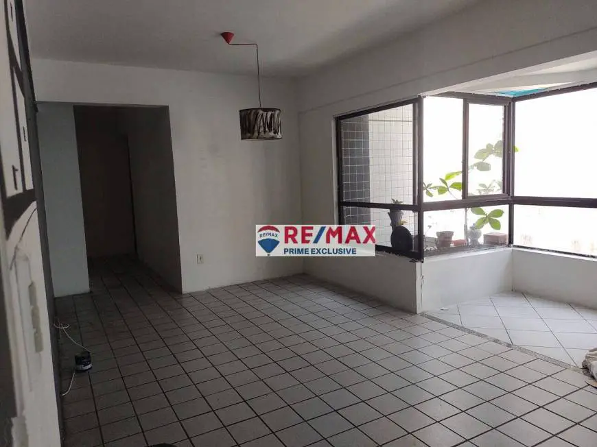 Foto 1 de Apartamento com 2 Quartos para alugar, 66m² em Boa Viagem, Recife