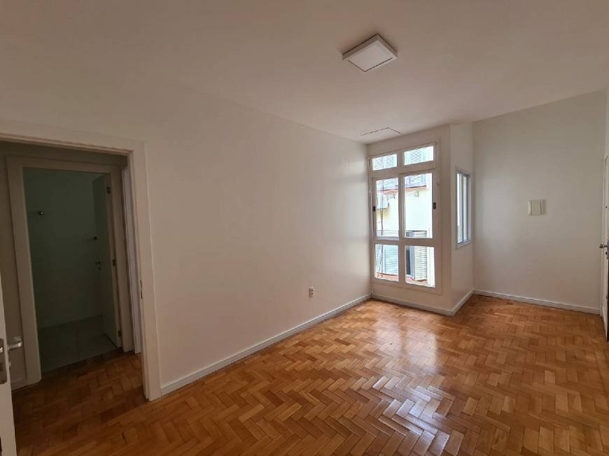 Foto 3 de Apartamento com 2 Quartos para alugar, 60m² em Bom Fim, Porto Alegre