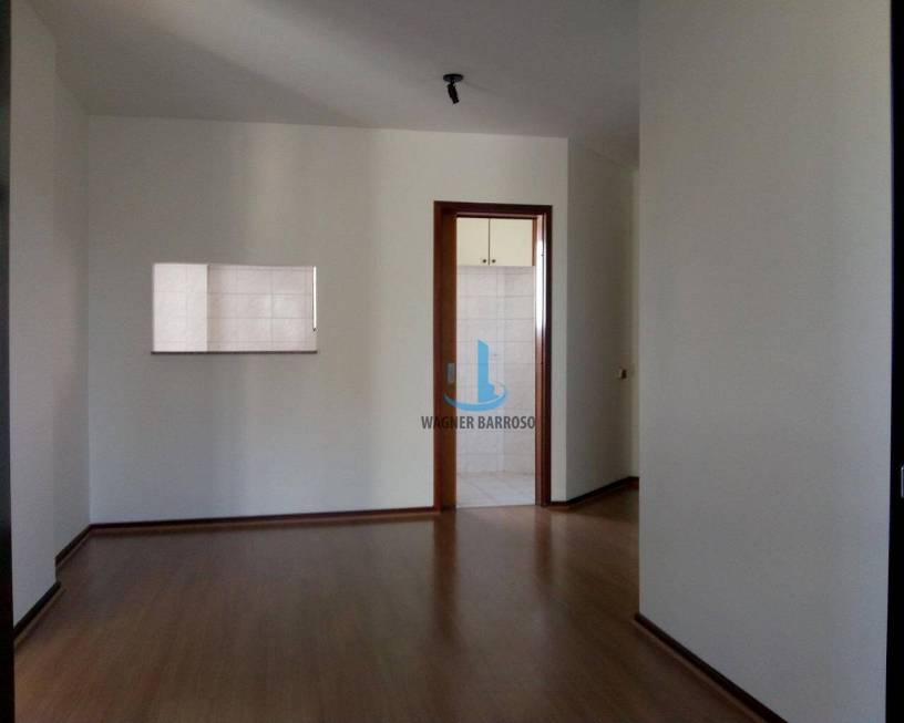 Foto 1 de Apartamento com 2 Quartos para alugar, 75m² em Centro, Curitiba