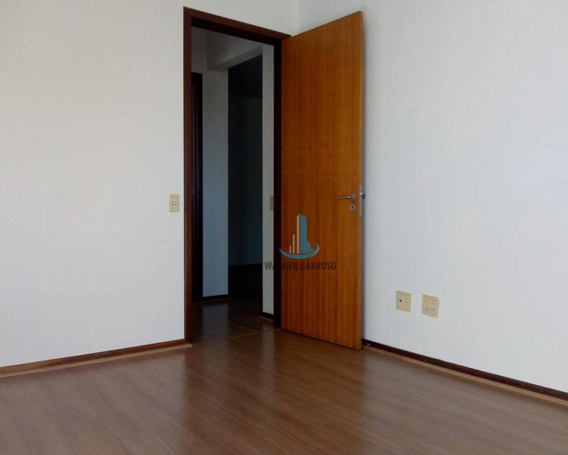 Foto 4 de Apartamento com 2 Quartos para alugar, 75m² em Centro, Curitiba
