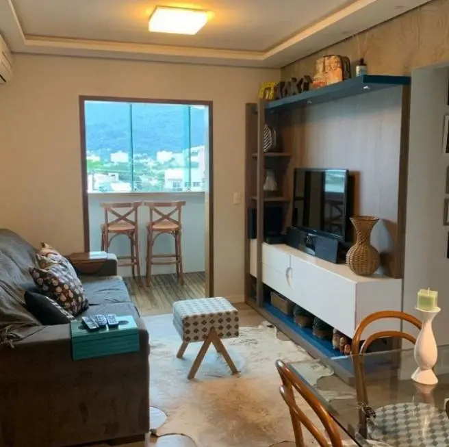 Foto 2 de Apartamento com 2 Quartos à venda, 63m² em Córrego Grande, Florianópolis