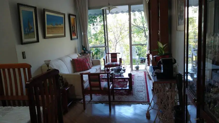 Foto 1 de Apartamento com 2 Quartos à venda, 68m² em Cosme Velho, Rio de Janeiro