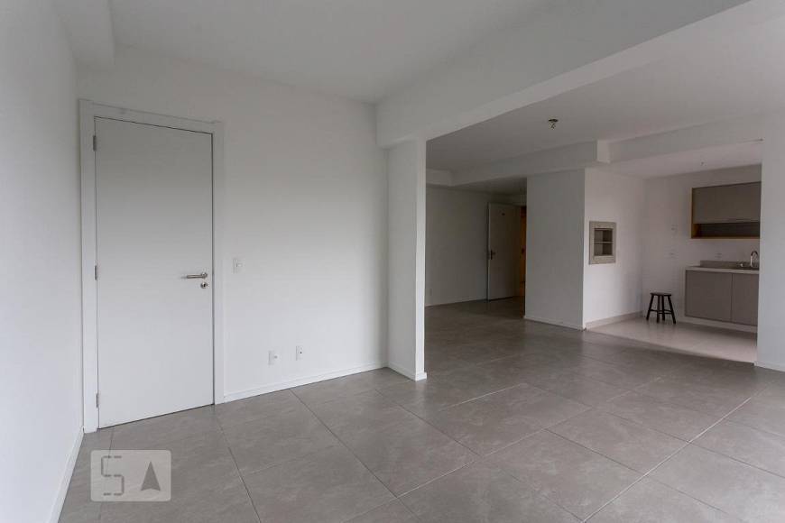 Foto 3 de Apartamento com 2 Quartos para alugar, 100m² em Cristal, Porto Alegre