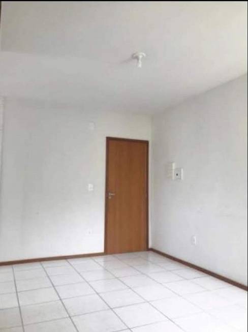 Foto 2 de Apartamento com 2 Quartos à venda, 42m² em Fundos, Biguaçu