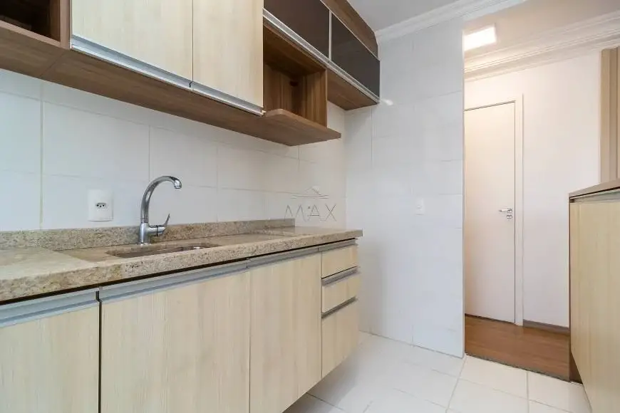 Foto 3 de Apartamento com 2 Quartos para alugar, 57m² em Guaíra, Curitiba
