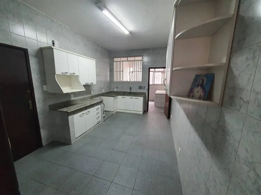 Foto 4 de Apartamento com 2 Quartos para alugar, 85m² em Heliópolis, Belo Horizonte