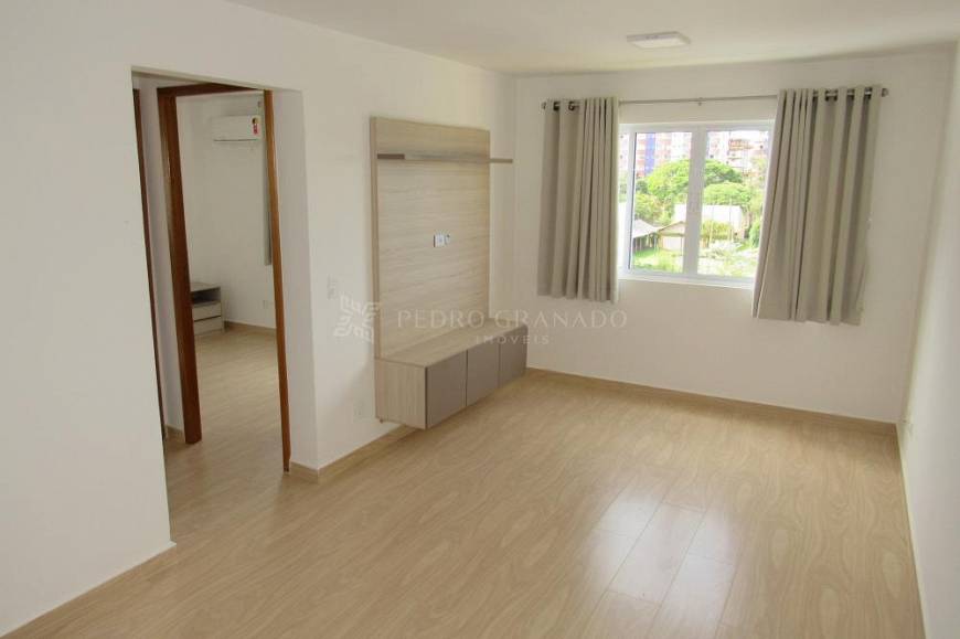 Foto 1 de Apartamento com 2 Quartos para alugar, 45m² em Jardim Santa Rita, Maringá