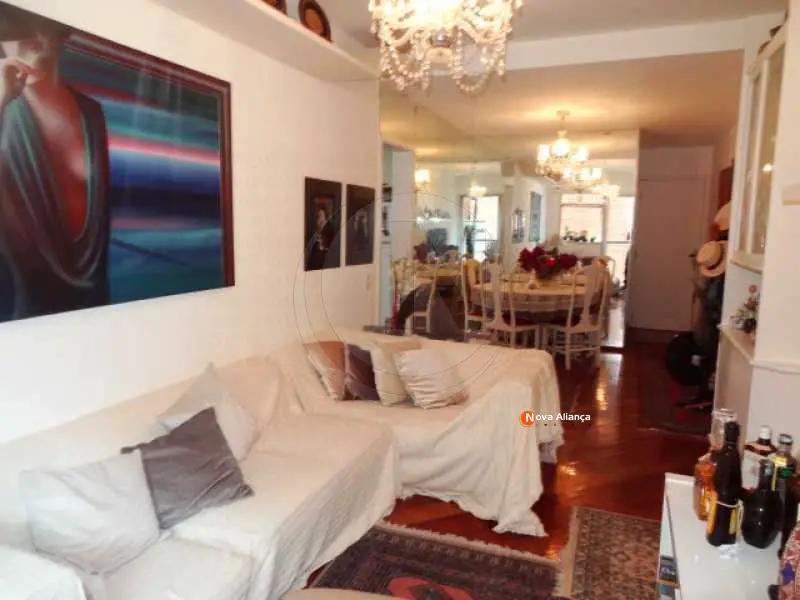 Foto 3 de Apartamento com 2 Quartos à venda, 90m² em Lagoa, Rio de Janeiro