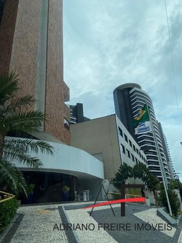 Foto 3 de Apartamento com 2 Quartos para alugar, 73m² em Meireles, Fortaleza