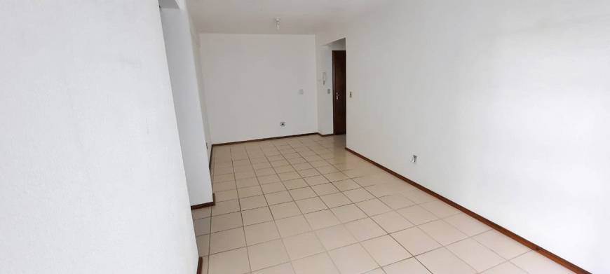 Foto 1 de Apartamento com 2 Quartos para alugar, 80m² em Menino Deus, Porto Alegre