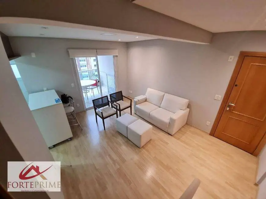 Foto 2 de Apartamento com 2 Quartos para alugar, 72m² em Moema, São Paulo