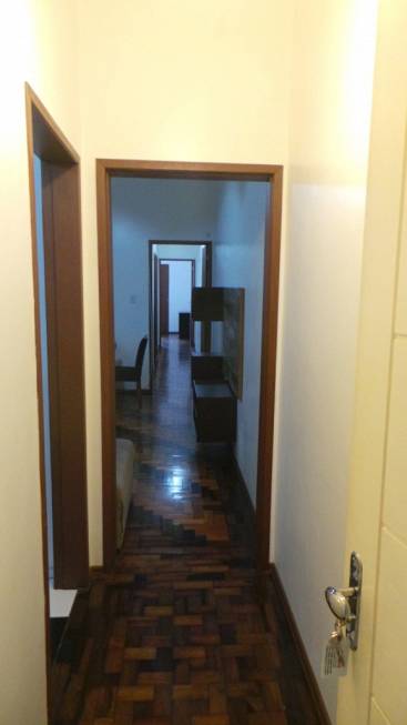 Foto 3 de Apartamento com 2 Quartos para alugar, 77m² em Petrópolis, Porto Alegre